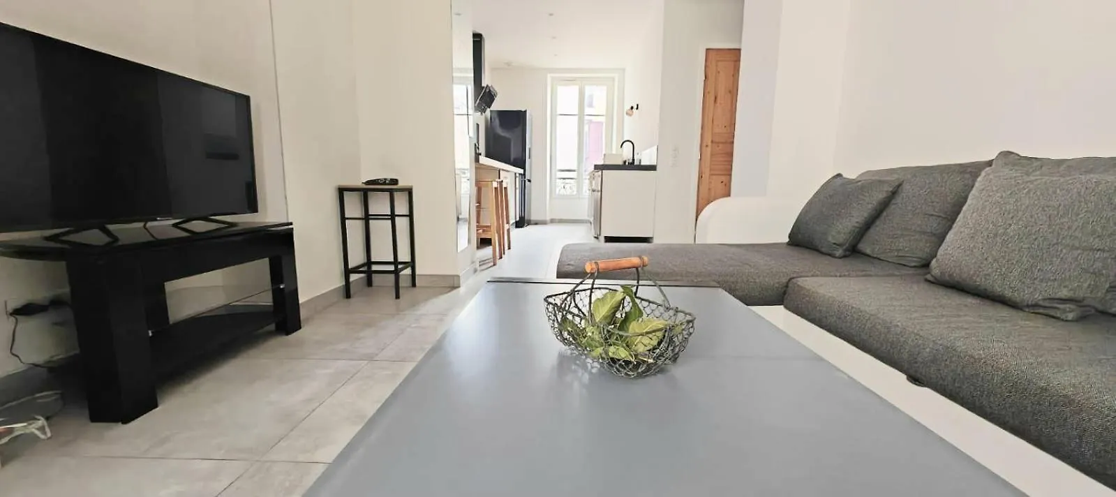 Appartement Au Coeur De La Ville Nizza